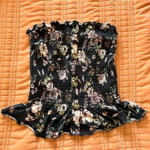 Justify brand super cute floral tube top with frilly bottom. size M strechy